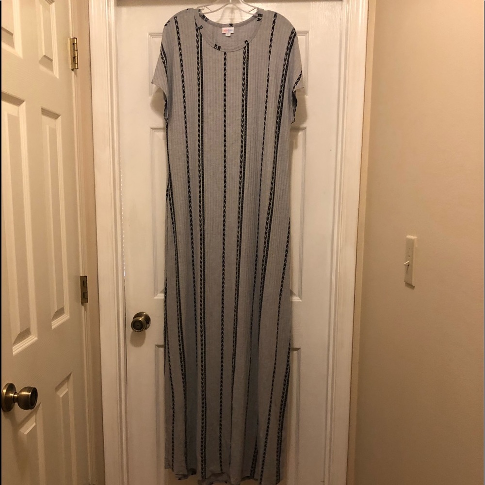 Beautiful maxi dress by LulaRoe